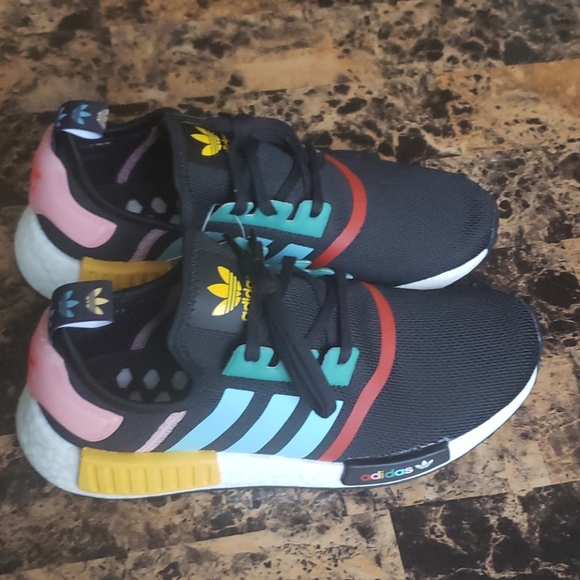 Rare Adidas NMD R1 Black/Yellow/Blue Sneakers NWT - Picture 6 of 16